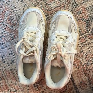 Women’s Puma textured Nitro sneakers